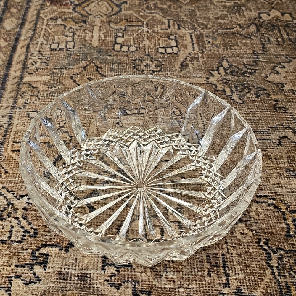 SALE! Vintage Crystal Serving Bowl - Picture 2 of 11